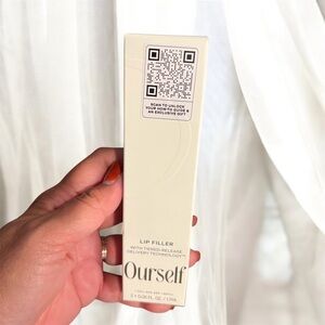 Replenishing Lip Filler w/ Tiered -ReleaseTripeptideTechnology -Cream